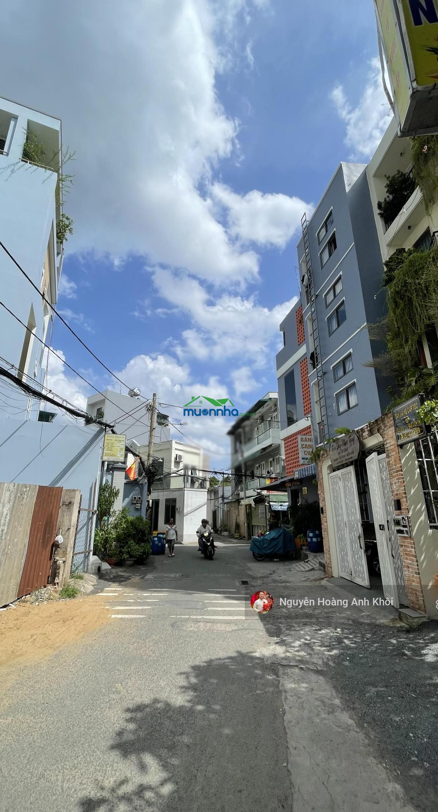 Khuôn đất đẹp sẵn nhà, 240m2 thổ cư không lộ giới, 10x24m sổ vuông đẹp ngay đh ngân hàng