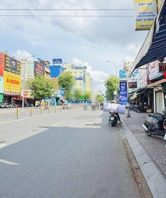 Bán nhà riêng đường bạch đằng p2 gần ngã tư hàng xanh, chợ bà chiều full nội thất, giá 4,7 tỷ tl.