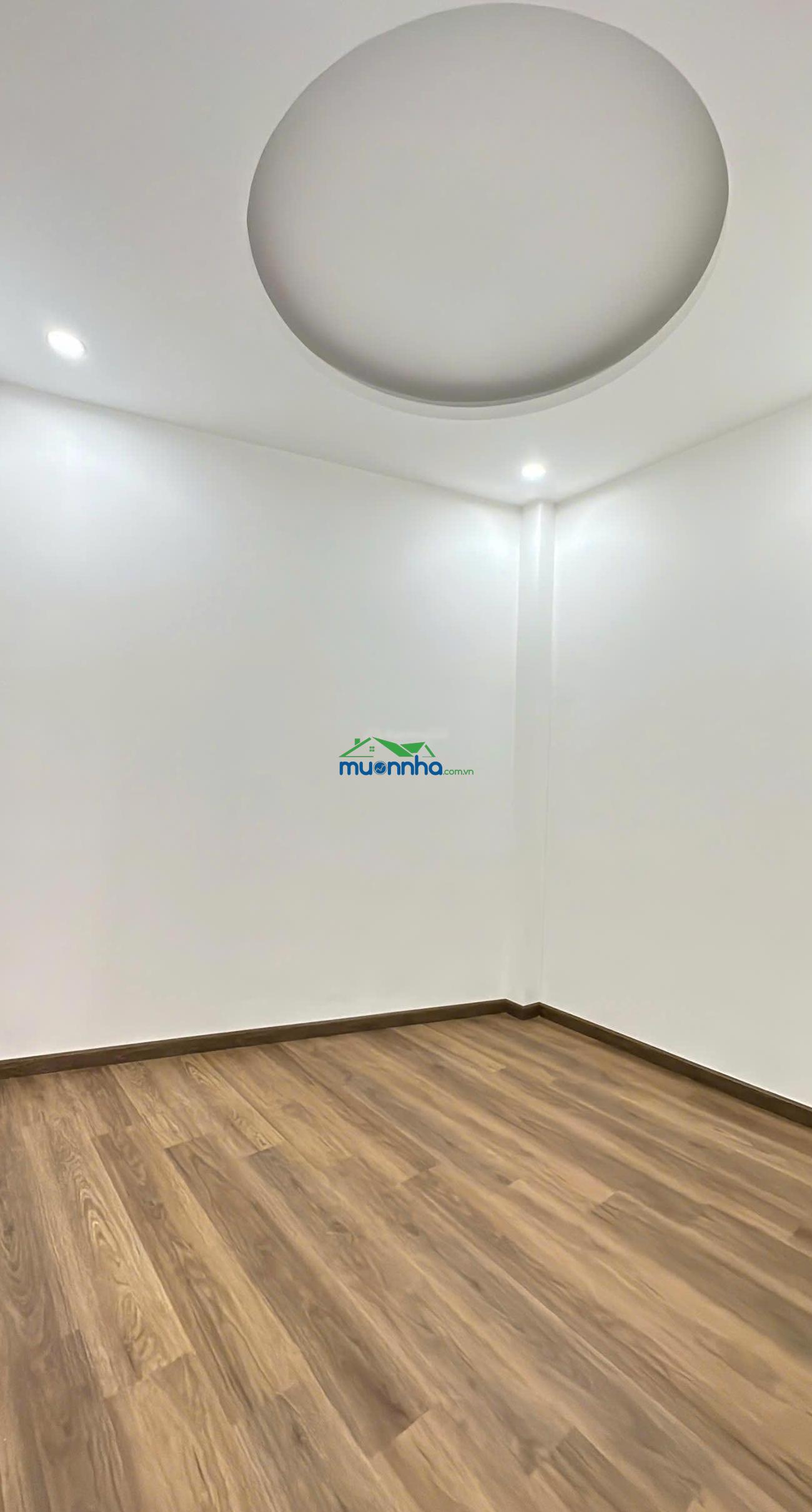 Bán nhà 6pn, 6wc, 30m2 tại nguyễn tri phương, 8,7 tỷ, q10, tp.hcm