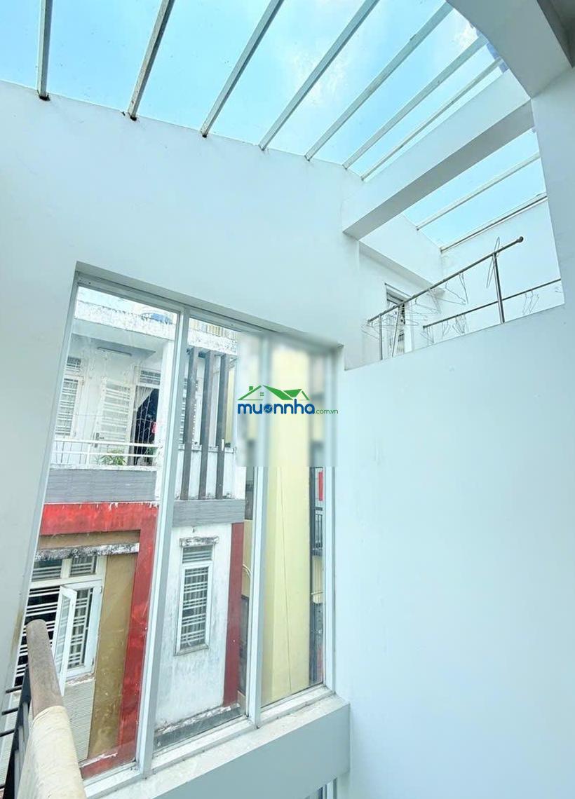 Ngang 7,4m gần mặt tiền phan đình phùng - cầu kiệu. 3 lầu, sổ vuông a4, công nhận 91m2 + sân thượng