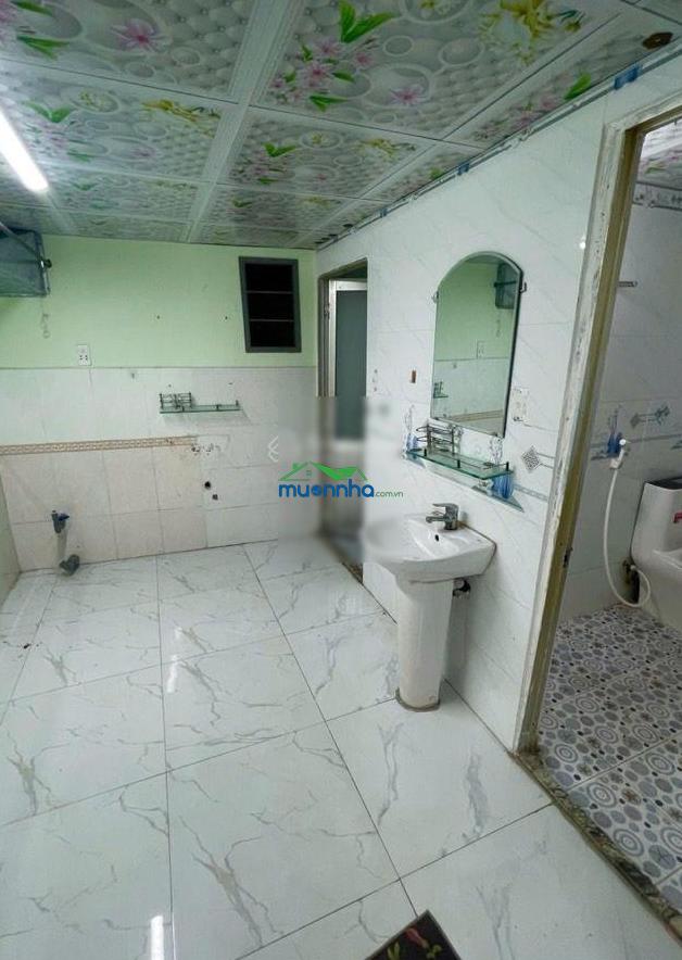 Nhà ngang 8m hiếm 112m 2 tầng gần ngã năm vĩnh lộc chỉ 4.x tỷ