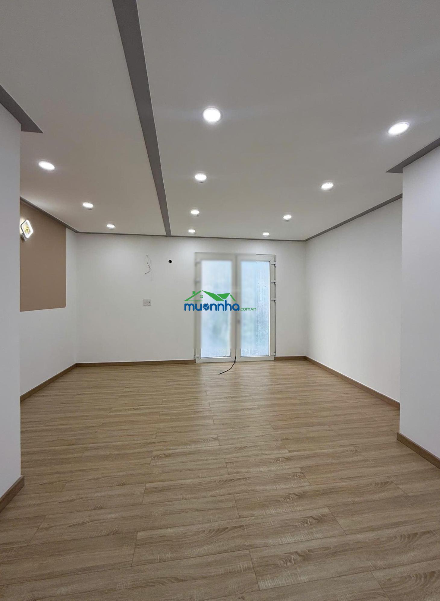 Phường chánh hưng, quận 8, gần cầu phạm hùng sát q5, dt 42m2 3 tầng 3pn - 4
