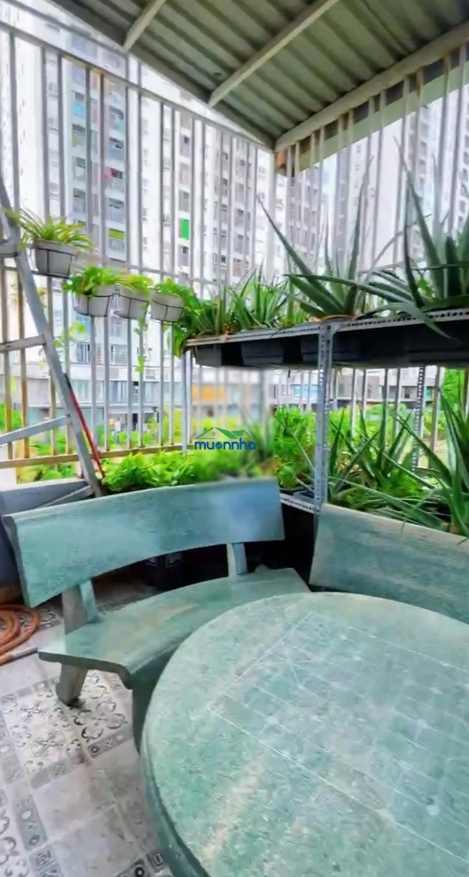 4.95 tỷ - 3 tầng btct - ngang 4 x 13m - view hồ - ngay phan văn hớn + trường chinh - 3pn - 3