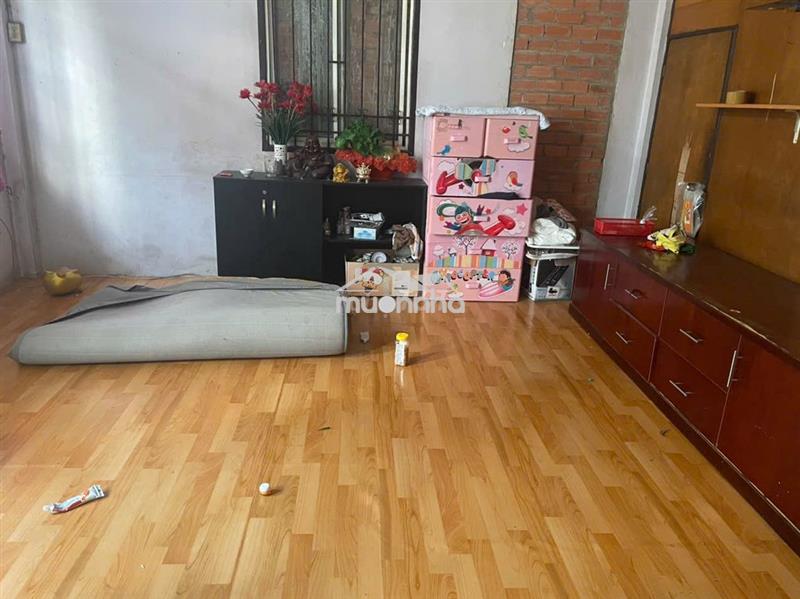 Cho thuê nhà diện tích lớn, phù hợp nhiều công năng! dt 5*25