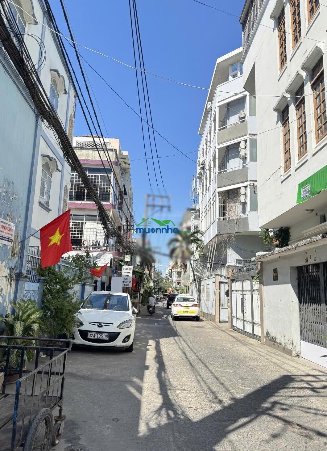 Chủ ngộp ngân hàng cần bán gấp! nhà hẻm xe hơi, 20m ra mặt tiền bạch đằng 50m² nở hậu, 4 tầng - 3