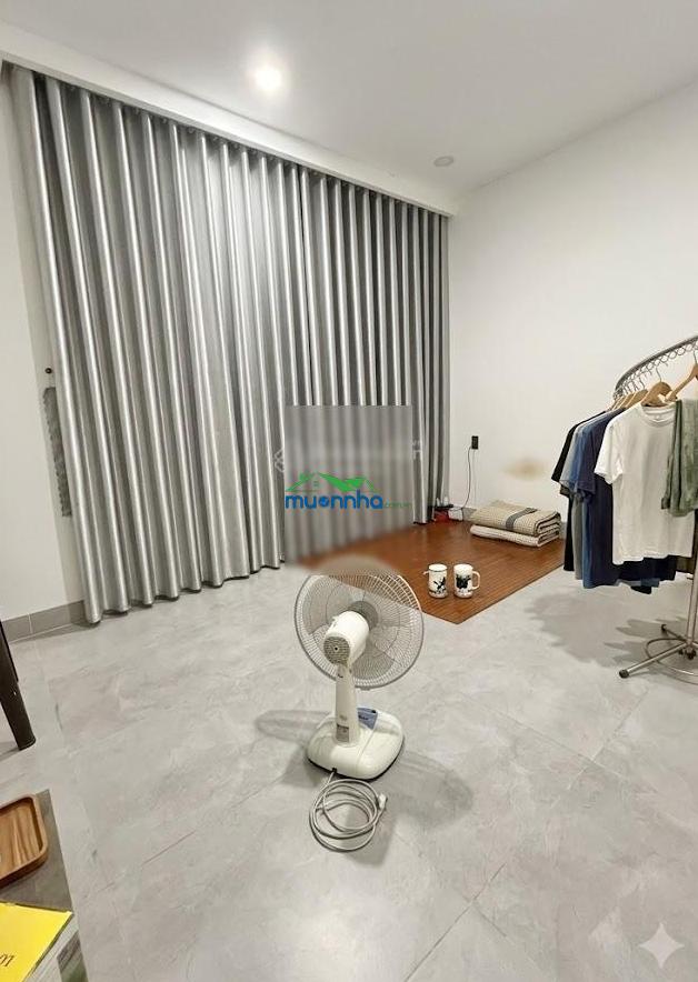 Dương quảng hàm, diện tích 52m2, ngang hiếm 4.3m, ô tô vô nhà, gần phạm văn đồng