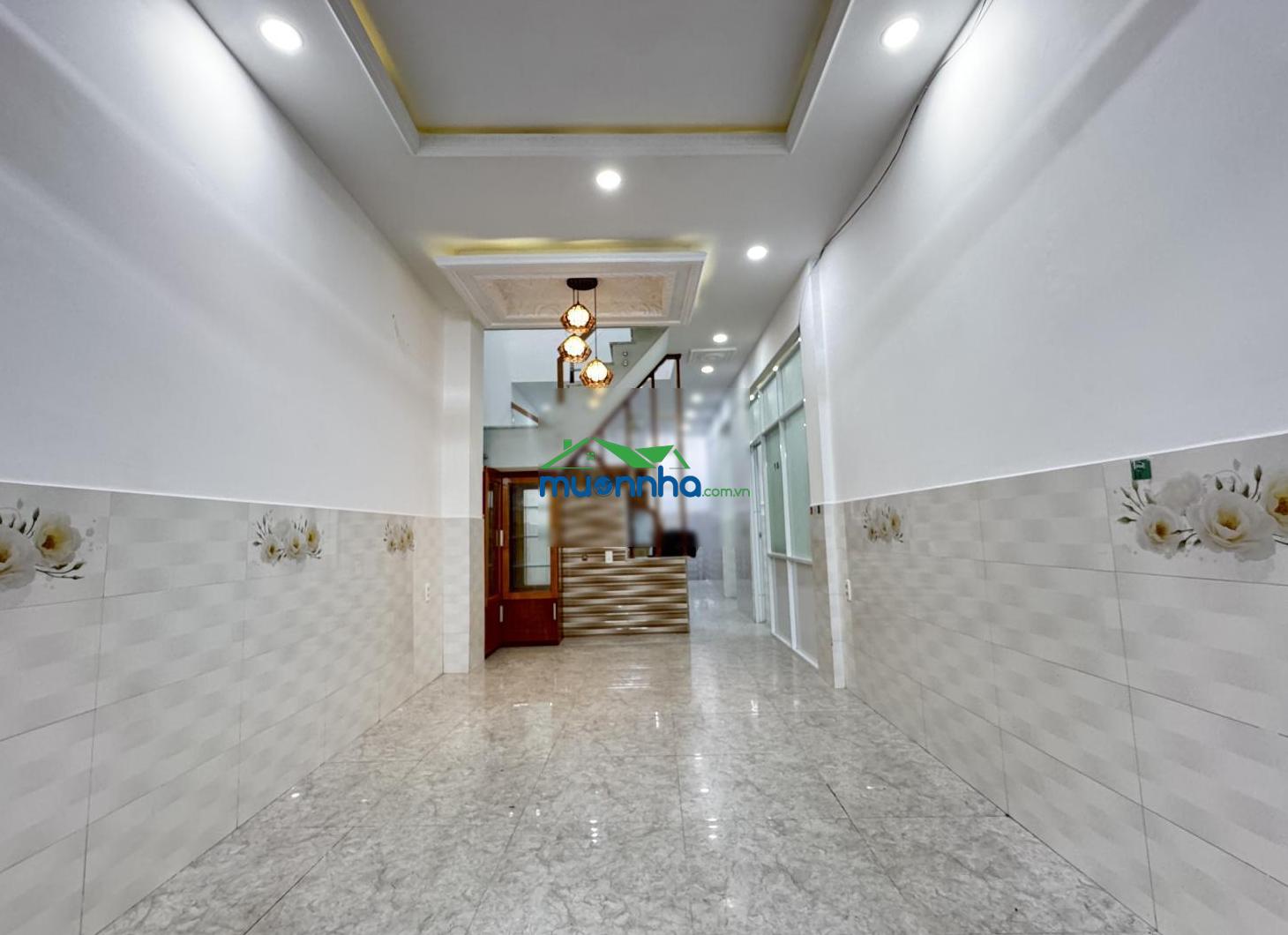 Chỉ 80 triệu/m2 - diện tích to - hẻm xe hơi - 5 phòng ngủ - nhiều giếng trời - đường lê đức thọ - 4