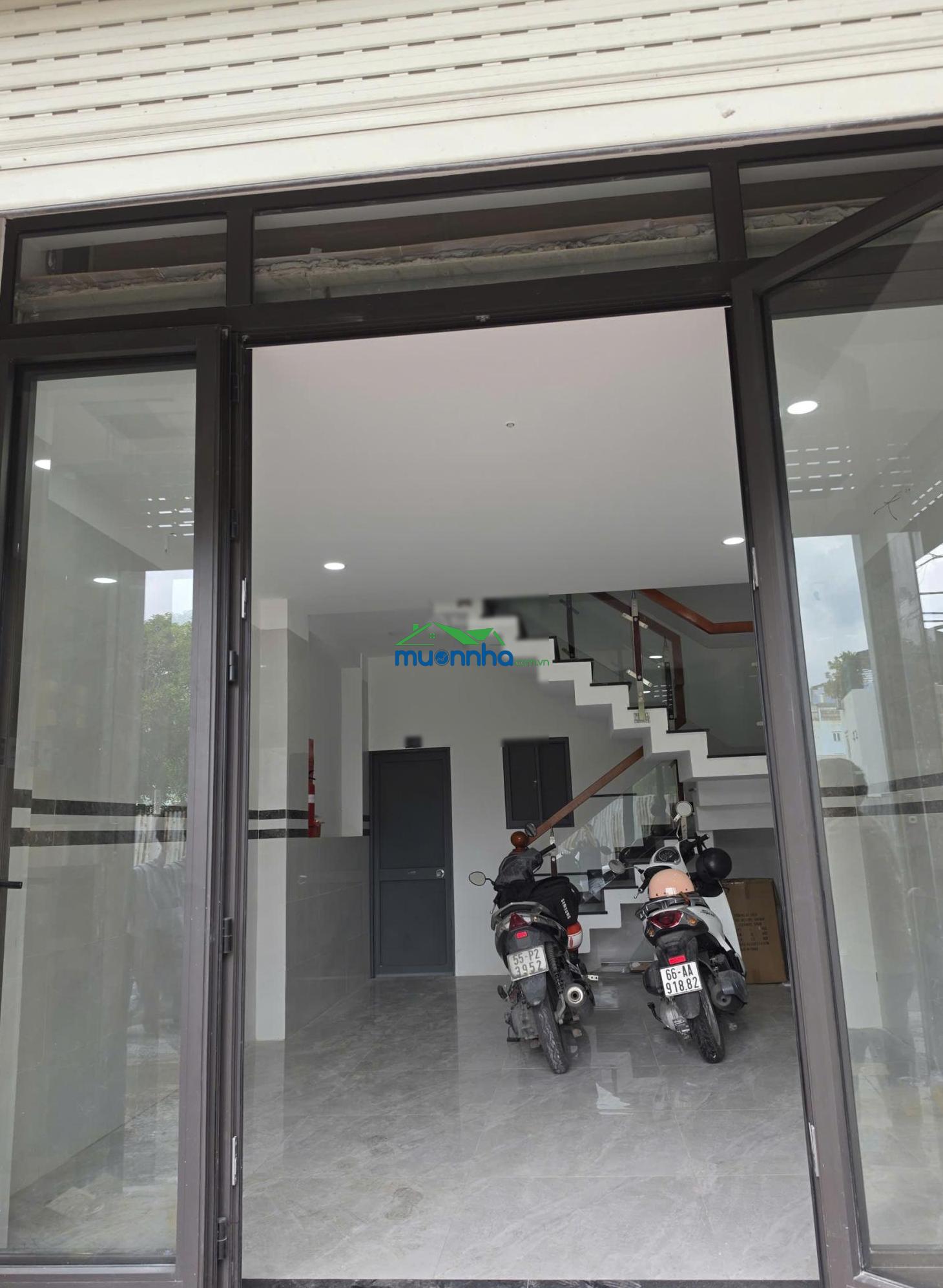 Tòa chdv vip - nhà 4 tầng - 8pn 8wc - full nội thất