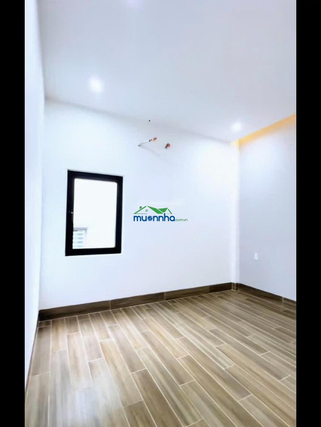 Chủ kẹt cần bán gấp! 1 lầu 5x25m 3pn, 3wc -bình chánh- gần chợ đầu mối bình điền giá: 680 triệu