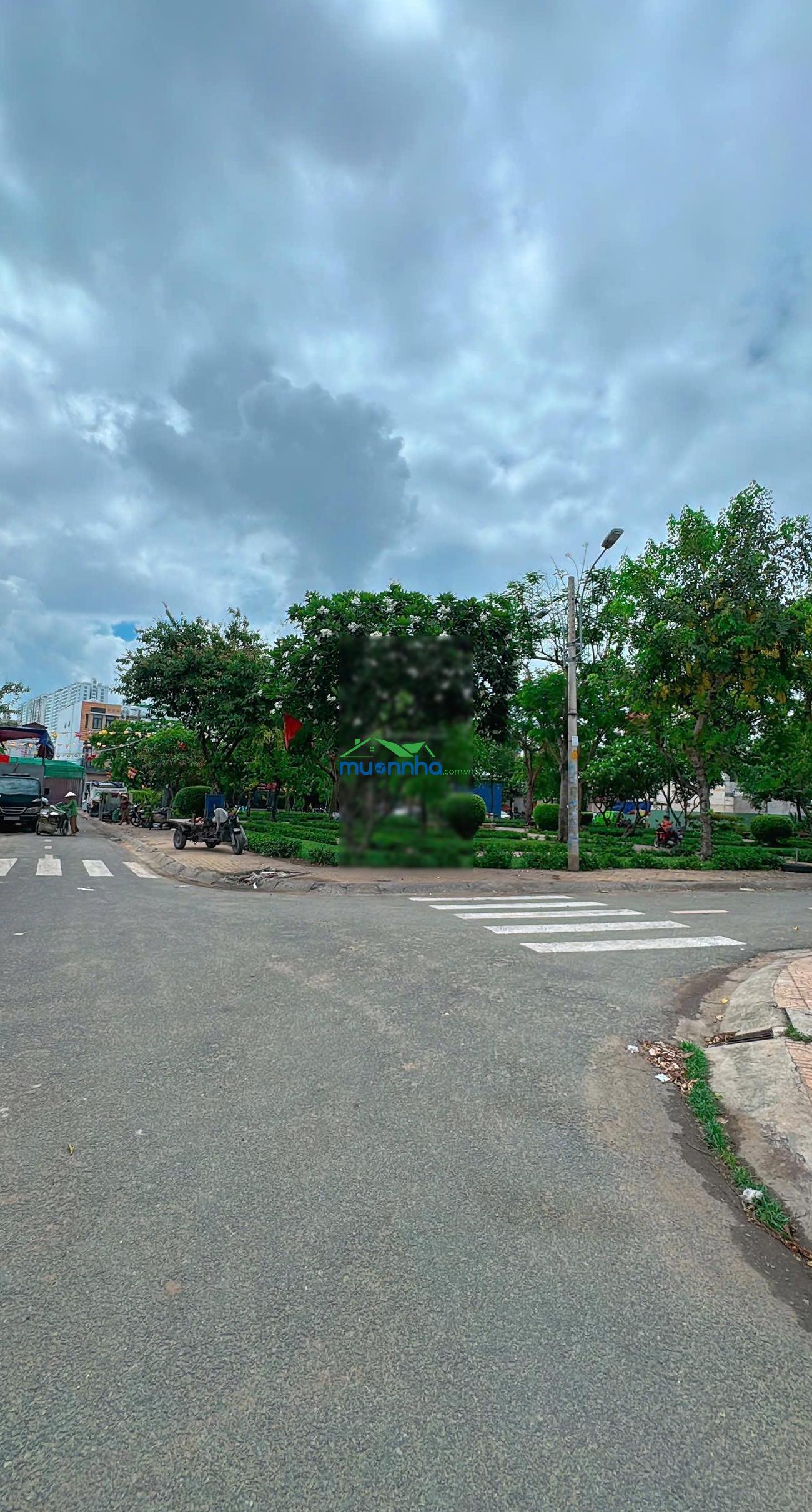 Quận 8, nhà 4 tầng, 3 phòng ngủ lớn, thích hợp cho gia đình đông người, khu vip cao cấp - 2