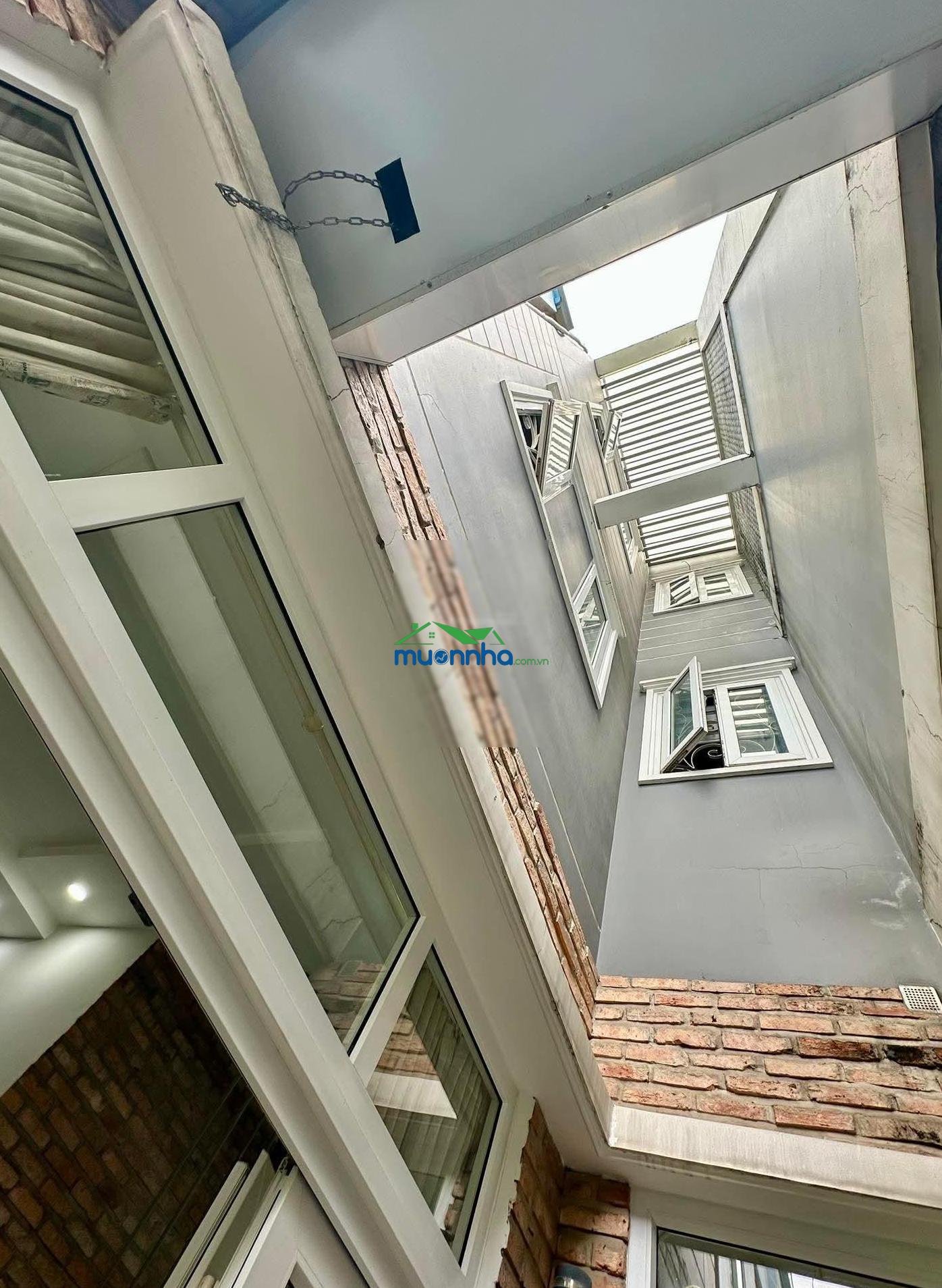 Nhà chính chủ - lê quang định p1 gv - 60m2 - 5.7 tỷ - nhà 4 tầng - hẻm 4m xe hơi đổ cổng - shr
