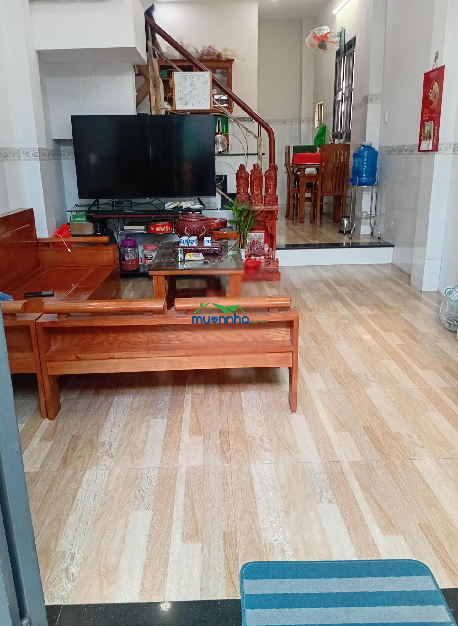 Nhà một trệt một lầu sạch sẽ gần trường học cấp 2 tân sơn rồi