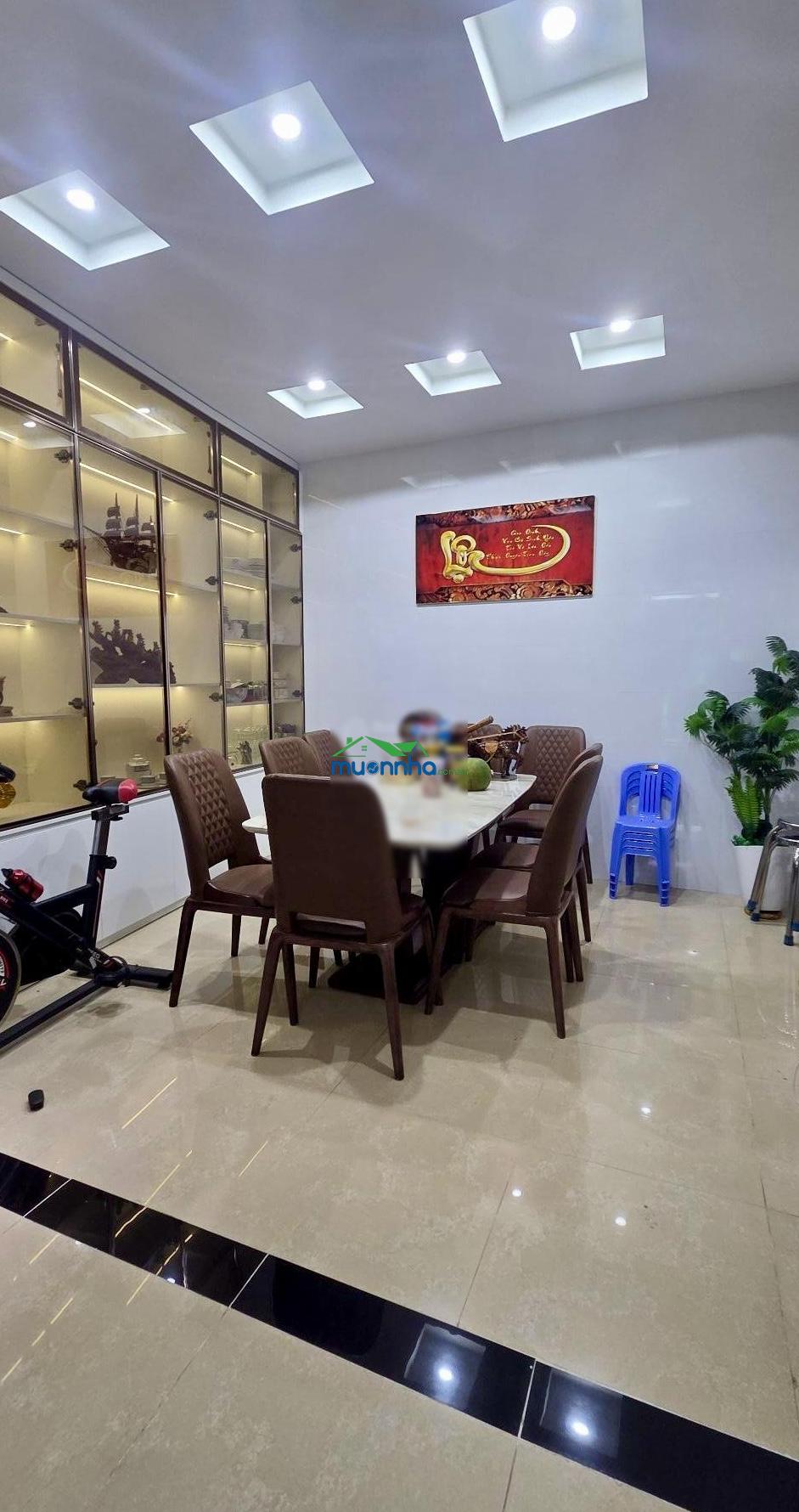 Giảm 550 triệu nhà tân bình giáp quận 10 70m 4,5 x 15, 3 tầng, hxh thông chỉ 8.x tỷ tl