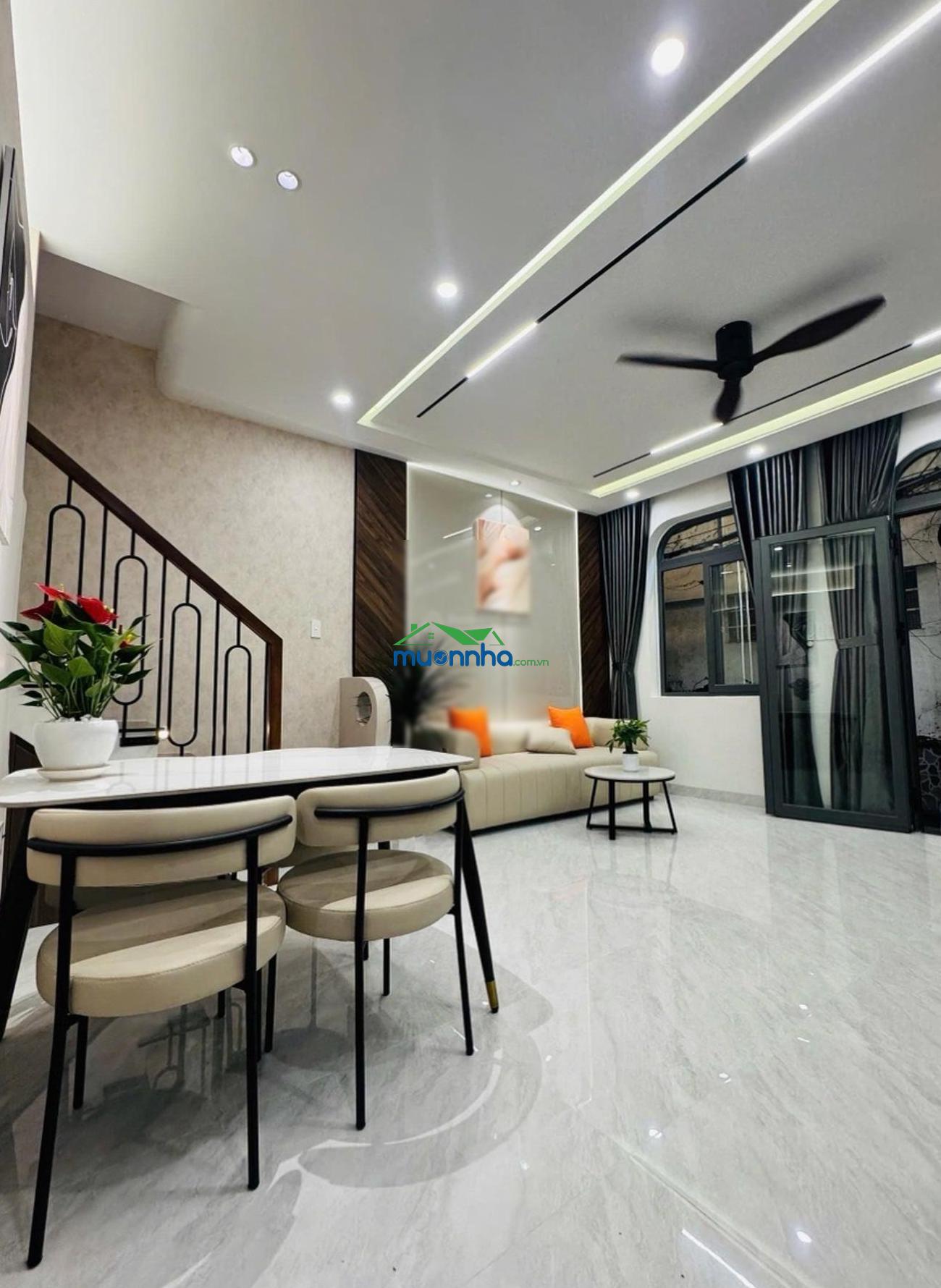 Nhỉnh 4 tỷ đồng - nhà mới đẹp - 2 tầng - 30m ra đường ô tô - sát vách phú mỹ hưng q7 - 3