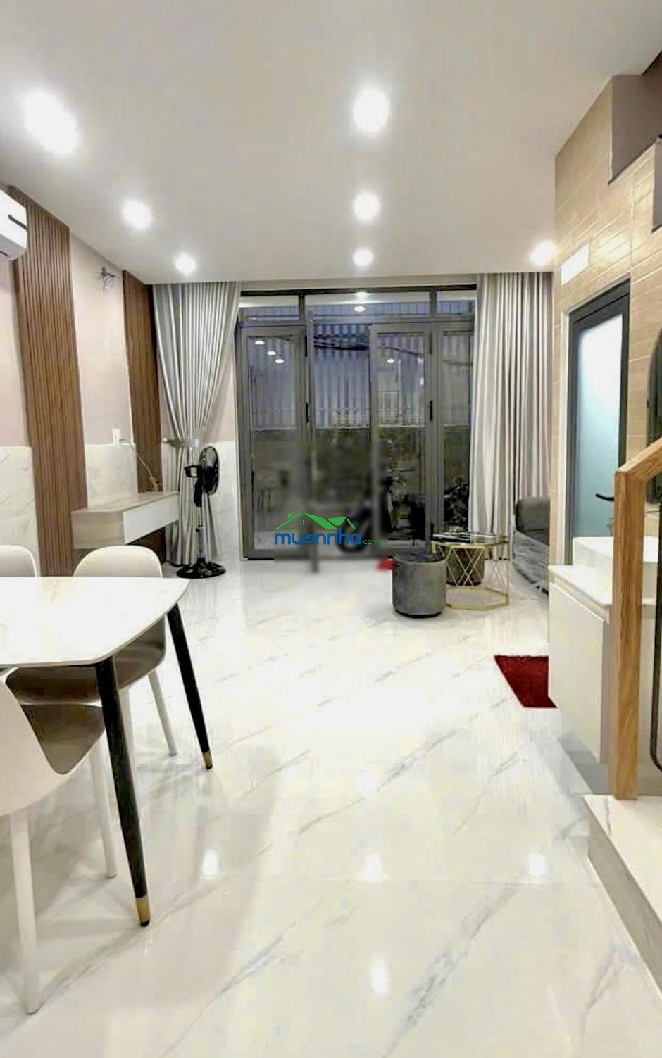 Giảm 400tr - giáp q1, nguyễn cửu vân-15m ra ô tô tránh, nhà đẹp ở ngay 30.4m2(4x8) có chỗ đỗ ô tô - 2