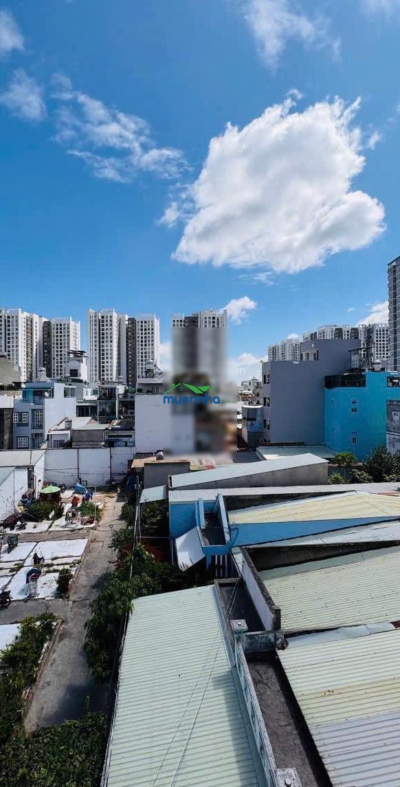 Nhà đẹp, đủ nội thất, hoàn công đủ, 4pn 5wc, nhà 2 mặt hẻm thông thoáng, gần chợ ngã tư bốn xã