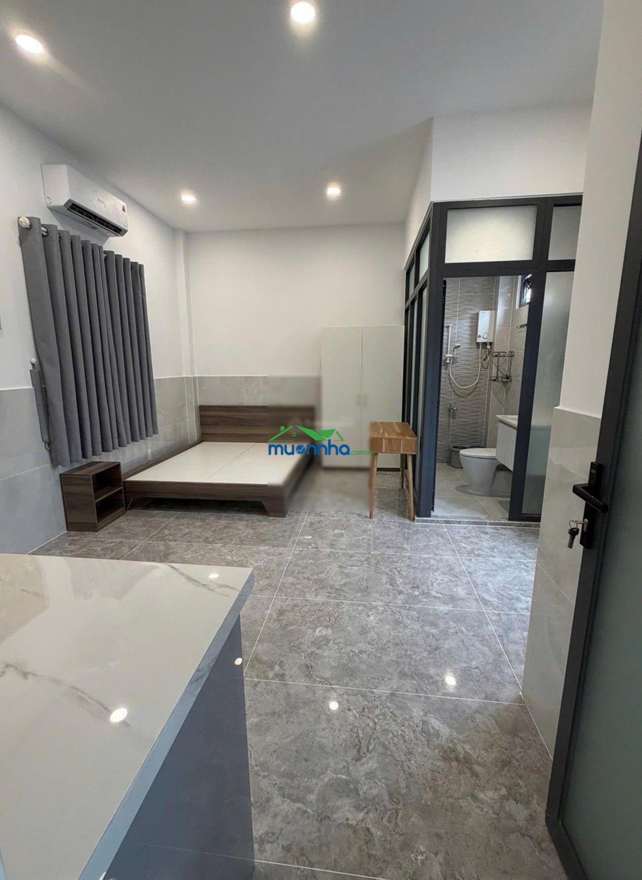 Nhà mặt tiền lê hồng phong - quận 5 chỉ 8 tỷ - (4,3 x 11m) - 2 tầng - 2pn lớn, sổ nở hậu tài lộc - 2