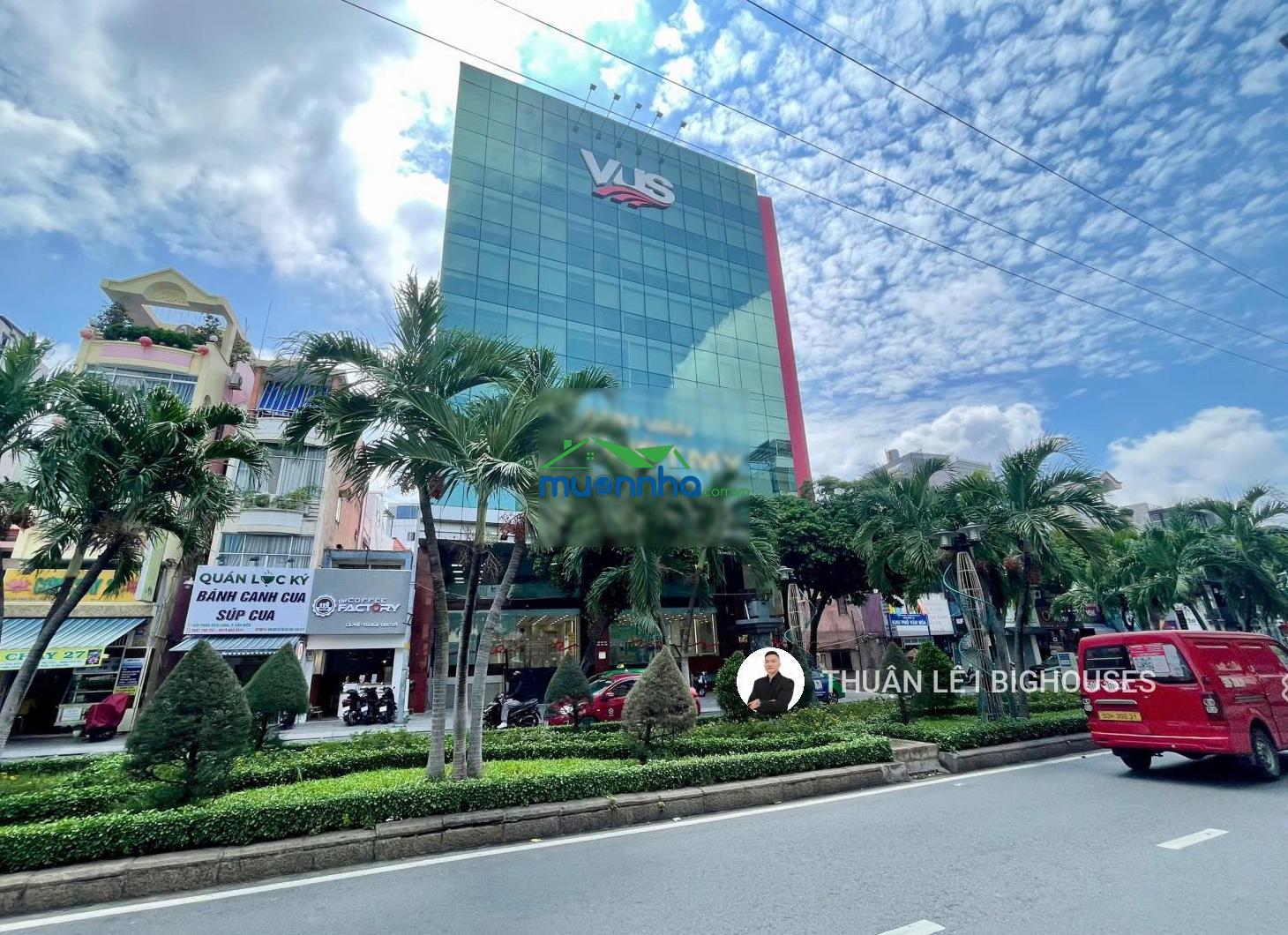 Bề ngang 8,6m sát mặt tiền phan xích long, phú nhuận. cấp 4 (8,6x18m, 167m2) ctxd: 5 tầng + mct