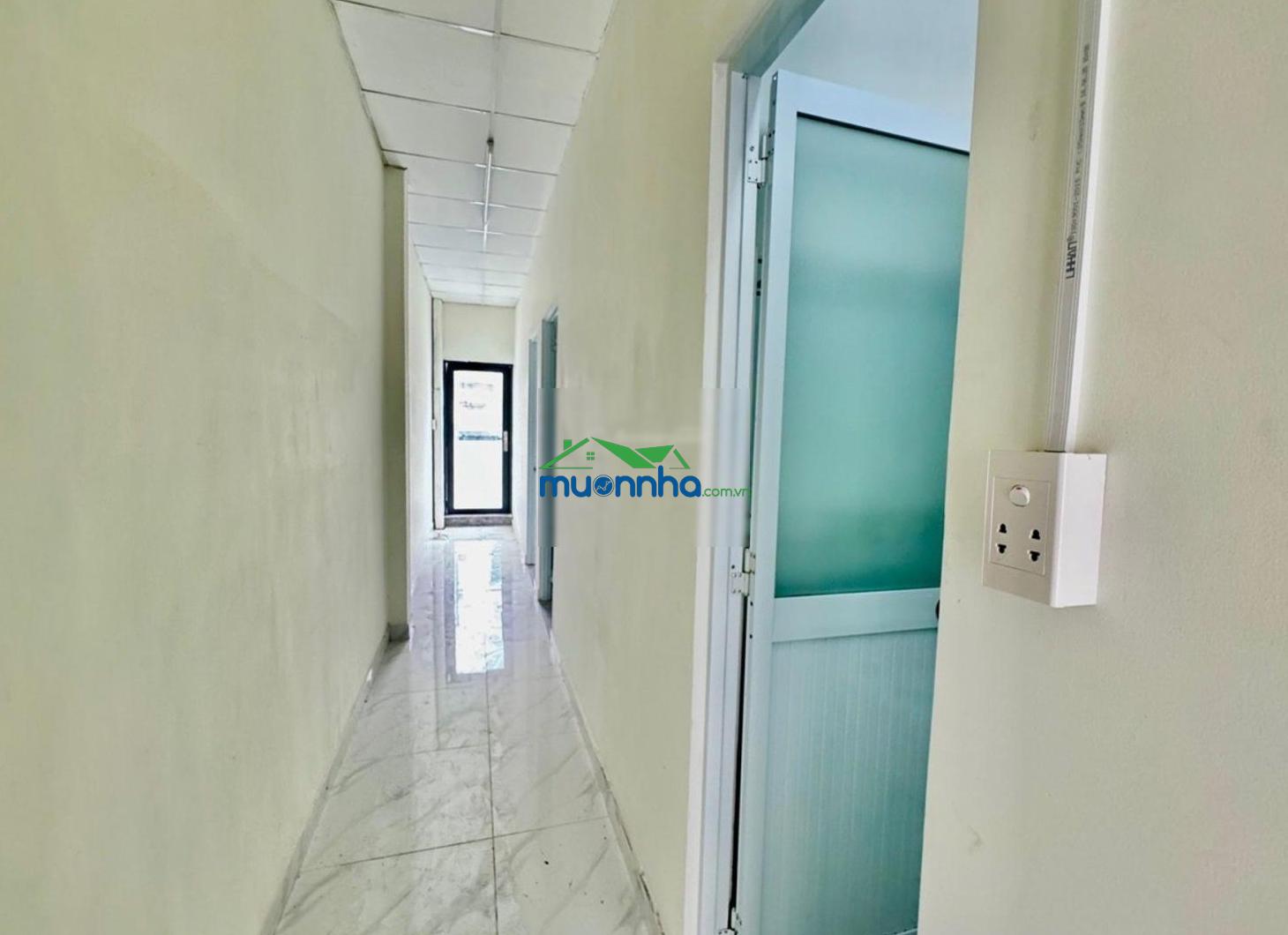 Nhà mới vào ở ngay - lê đức thọ - xe hơi đỗ cửa - gần kênh tham lương - có pn tầng trệt - 4