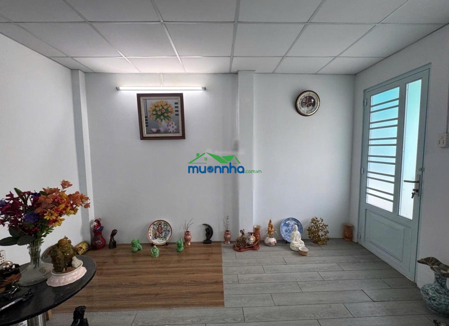 Gần hẻm 357 nguyễn trọng tuyển - 3 pn - 60m2 - nhà ngay trung tâm sát sân bay - 80m ra mặt tiền - 4