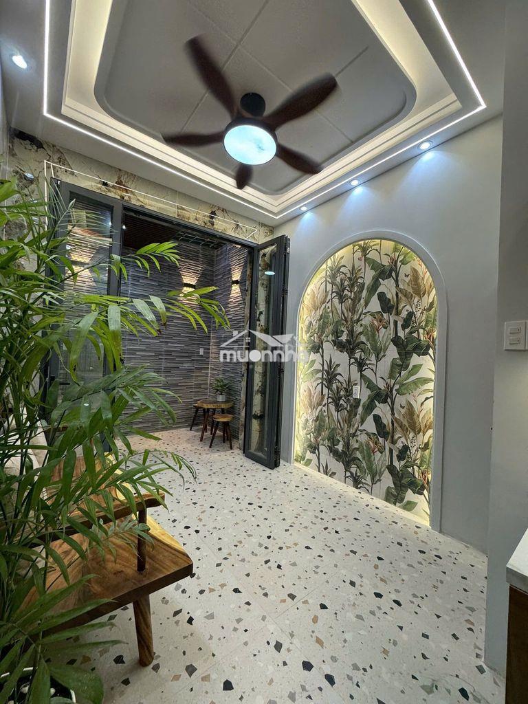 Nhỉnh 5 tỷ sở hữu căn nhà trung tâm quận 6