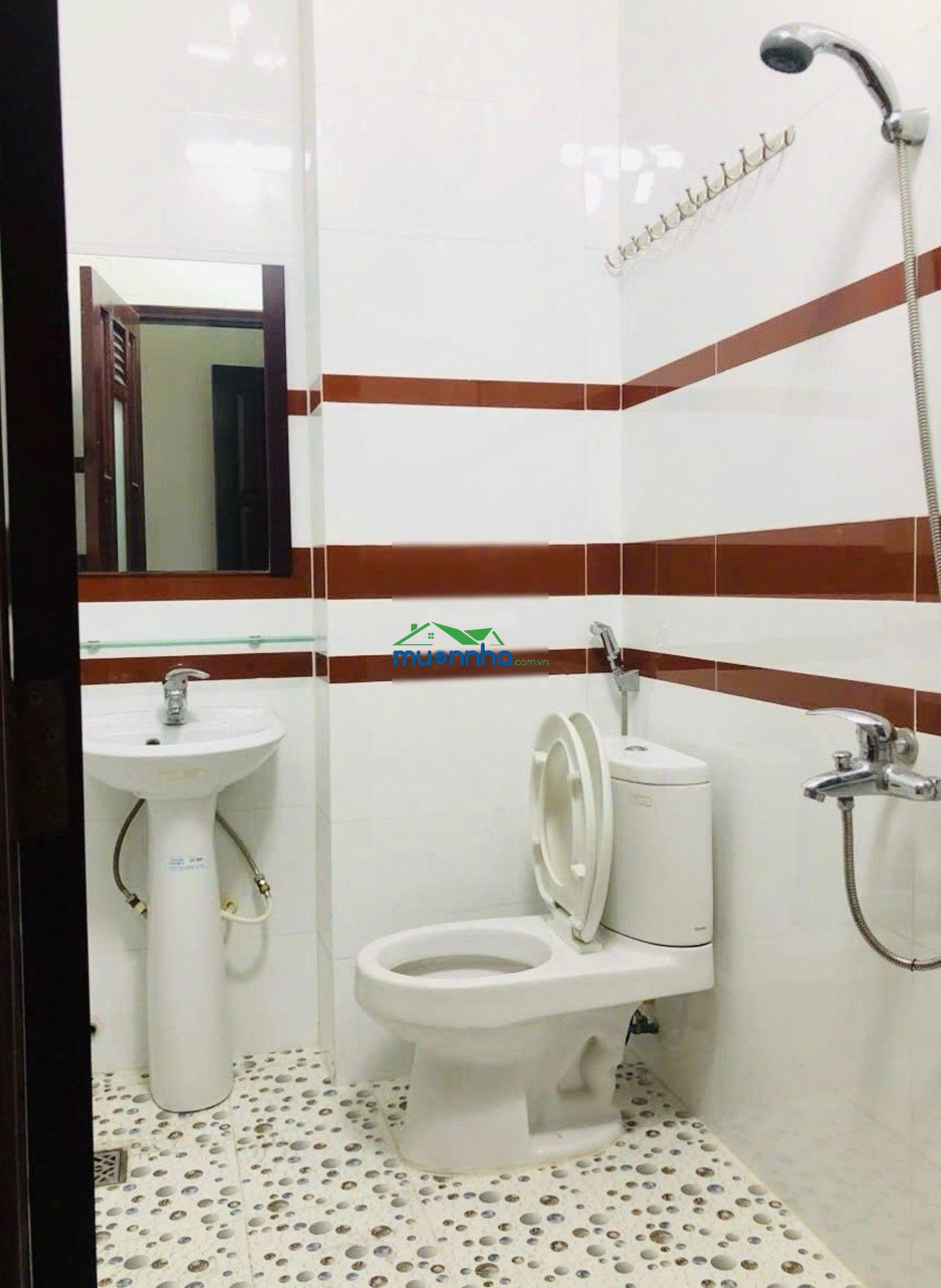 Nhà đẹp giá rẻ. 2 mặt hẻm xe hơi thoáng mát. dt 34m2. 5 tầng, 9 tỷ tl - 4