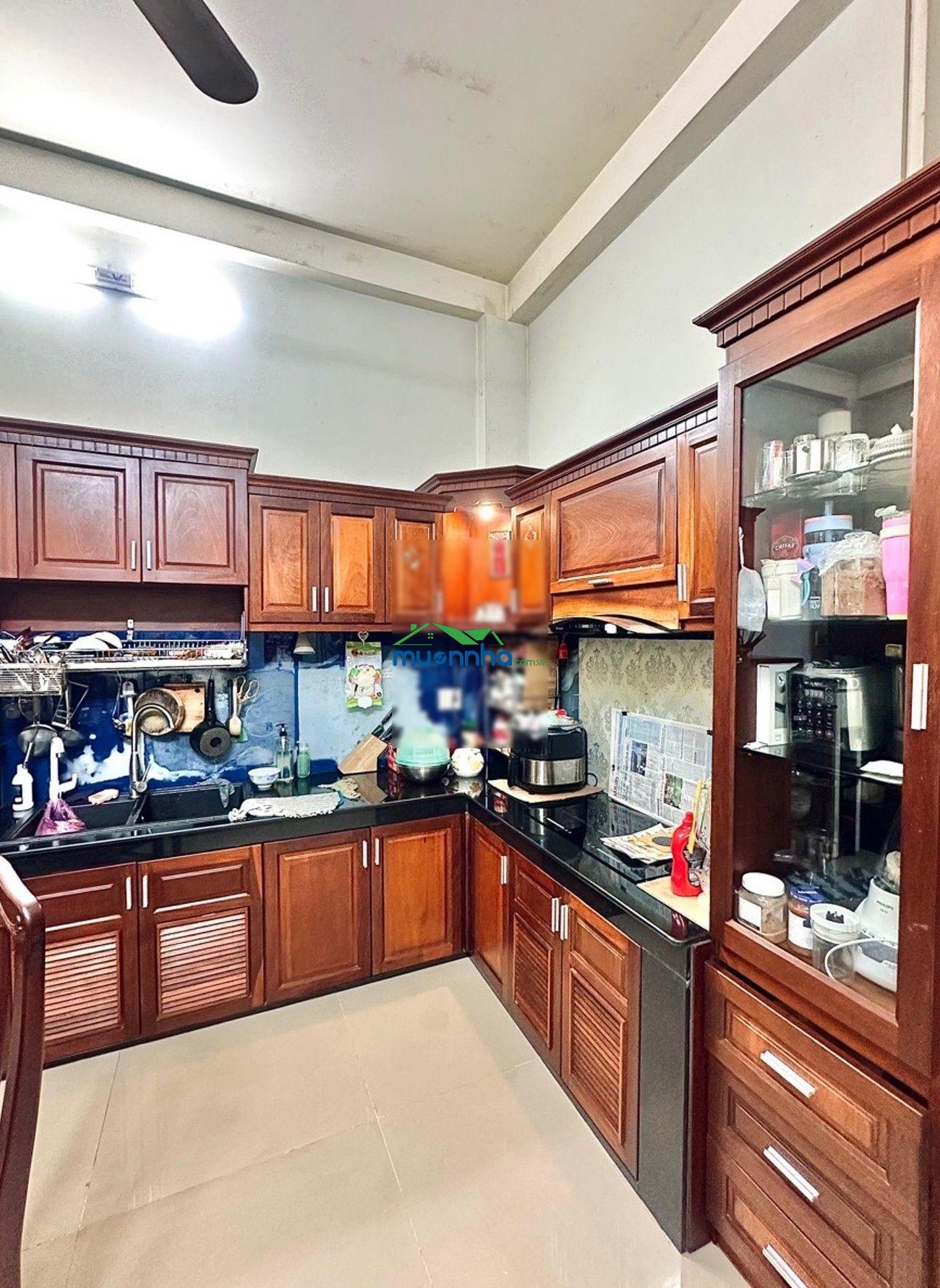 Khu vip ngay etown cộng hòa - 173m2 - ngang 7.4m - 5 tầng - nở hậu - hẻm nhựa 6m - chỉ 3x tỷ - 4