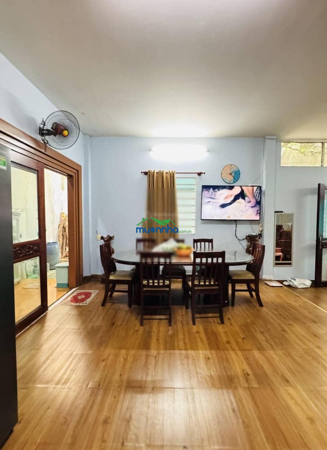 Đh văn lang, 109m2, ngang 10m, vuông đẹp, biệt thự + sân vườn - 8 tỷ 4