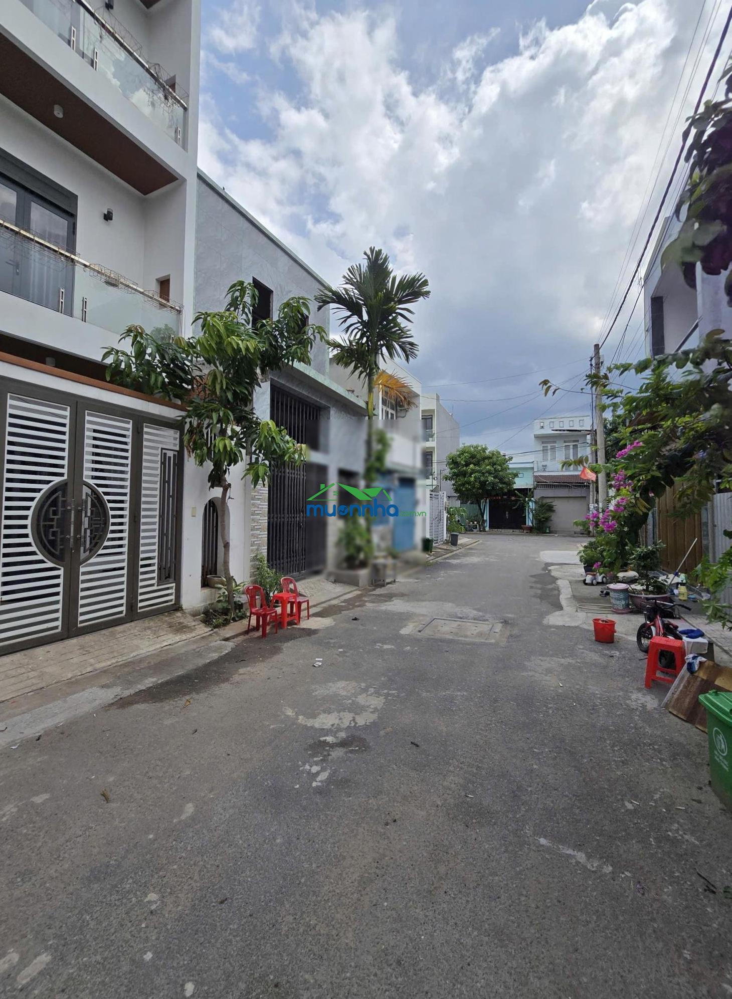 4,3 tỷ nhà đẹp 55m², ngang 5m, 3pn, đường thông 8m, sổ riêng, hoàn công đủ, long trường - 2