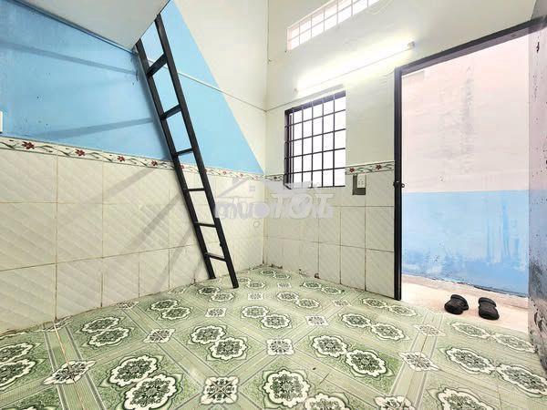 Phòng mới gác cao giờ tự do ngay vicom dĩ an, bd gần 550 zá re - 2