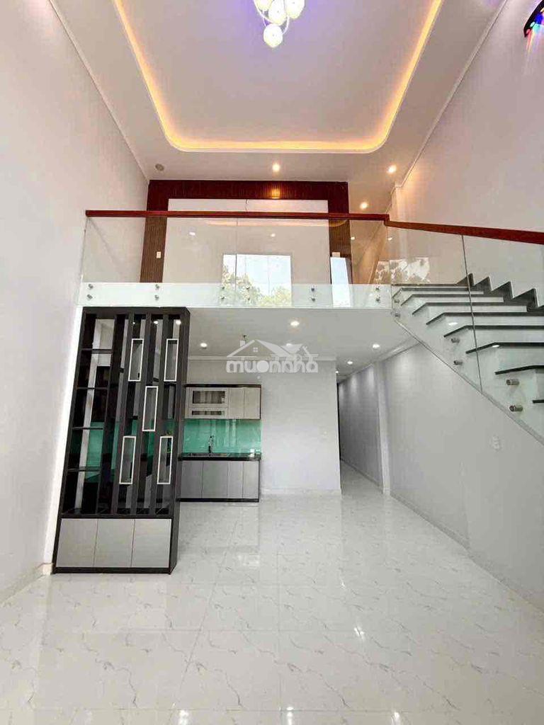 Nhà lái thiêu giáp vĩnh phú 83,8m có sân ô tô giá 4,35 tỷ - 4