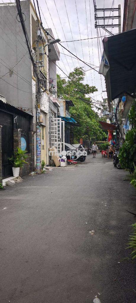 Mặt tiền 47