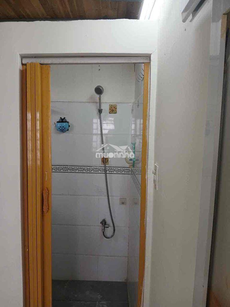 Cho thuê nhà đường huỳnh mẫn đạt quận 5 - 3