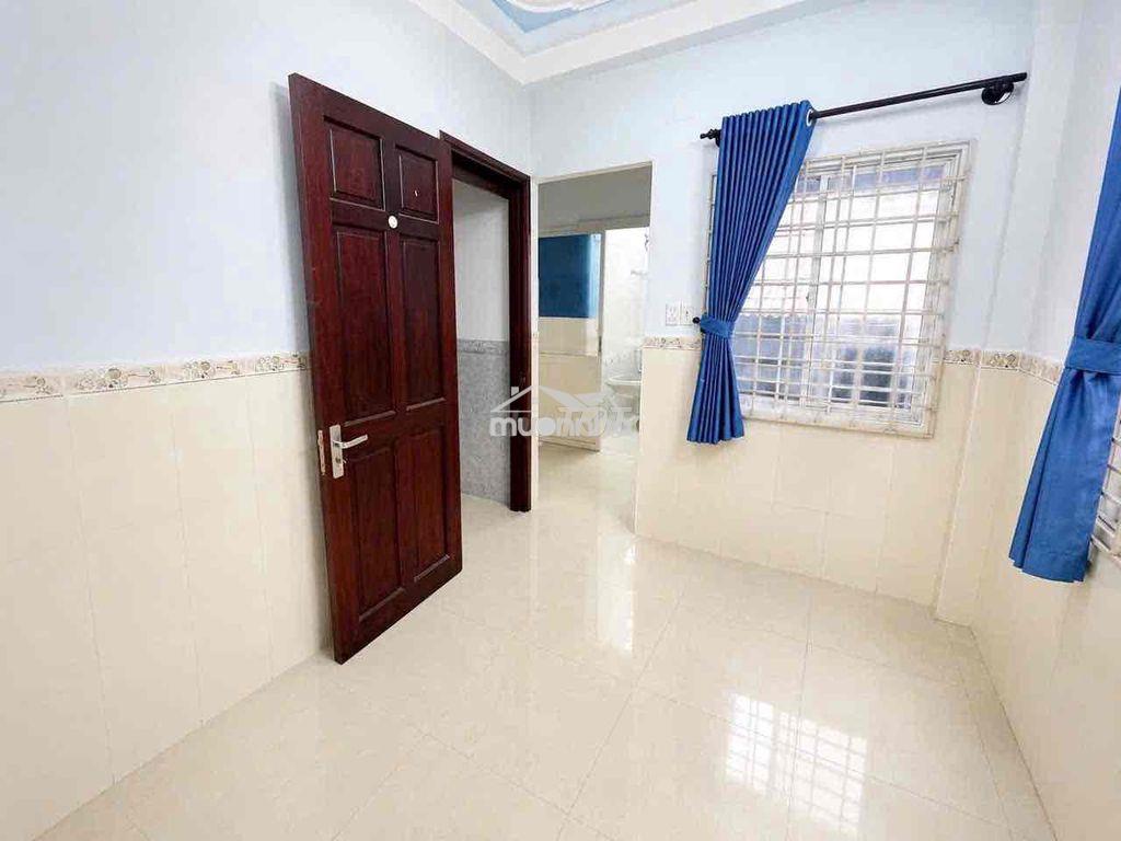 Cho thuê nhà sát ngã 4 phú nhuận 4 tầng, có sân thượng, 80m2 dtsd - 4