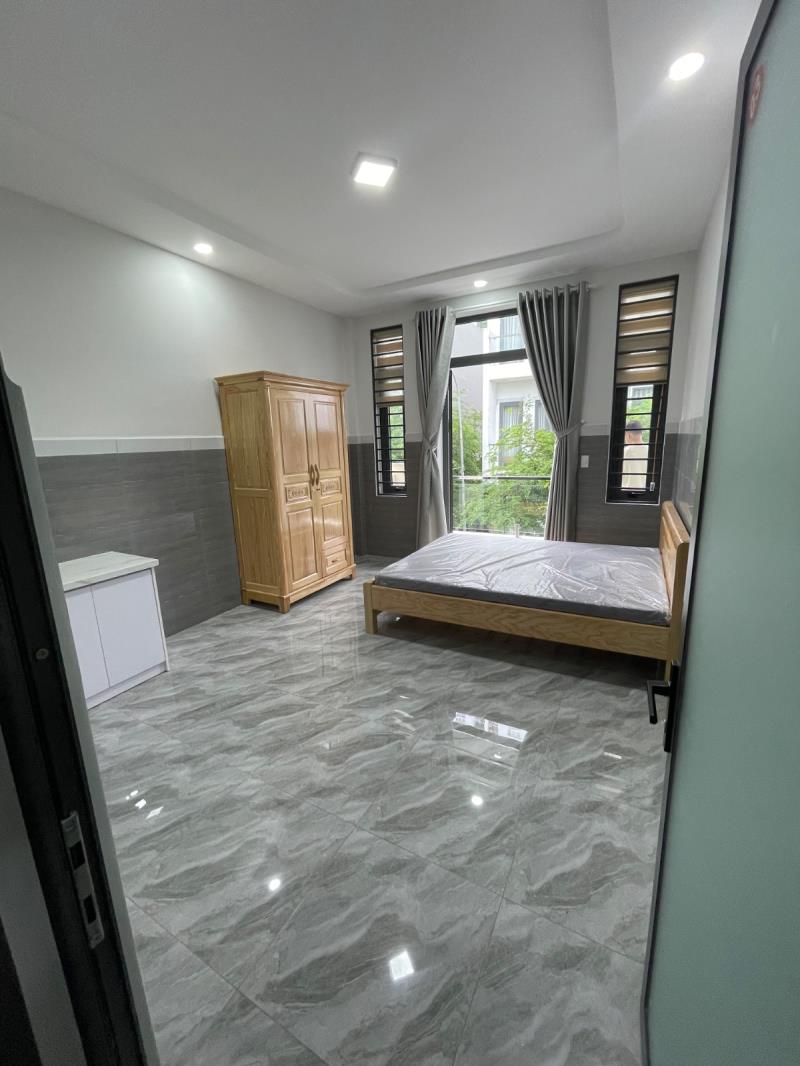 Cho thuê căn hộ chung cư ban công thoáng mát