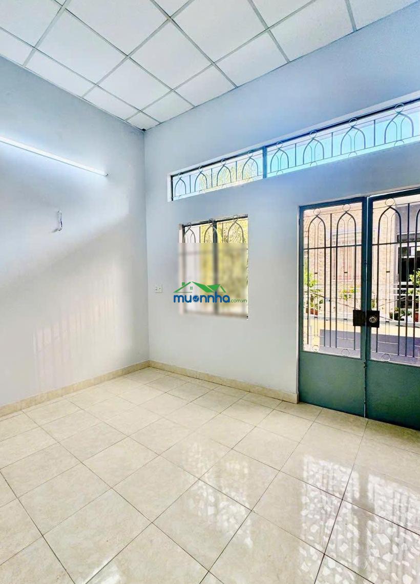 Bán nhà hẻm xe hơi lê văn quới-4x8m-32m2 cn đủ-sổ hồng chuẩn chỉnh- ko lộ giới-chưa tới 4 t.ỷ