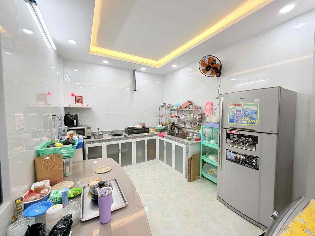 Bán nhà quận 10 - 52m2 ngang 3m5 3 tầng - 8 tỷ 9 - 4