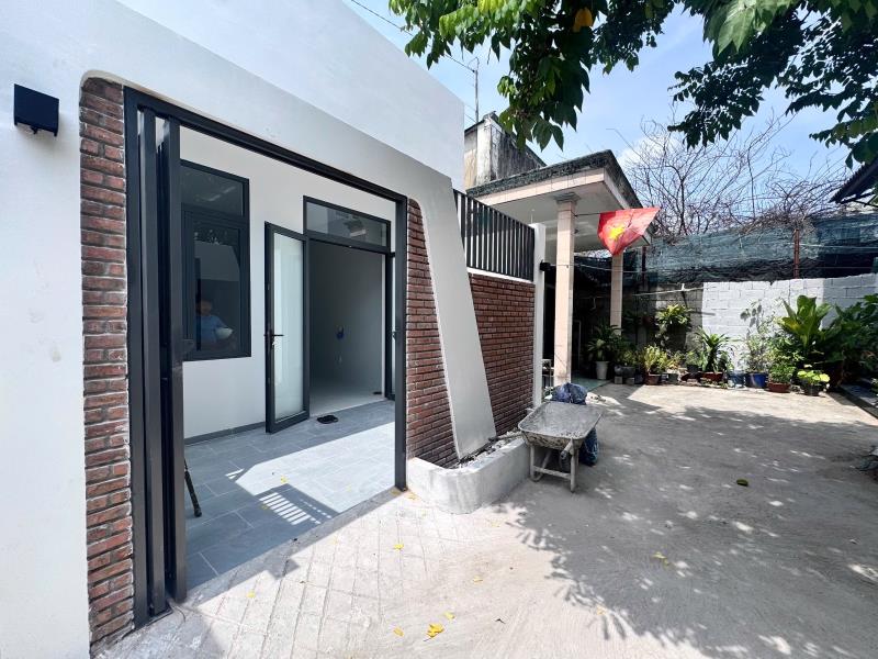  Nhà nguyên căn ngay lê văn việt 2pn 2wc rộng 100m2  - 2
