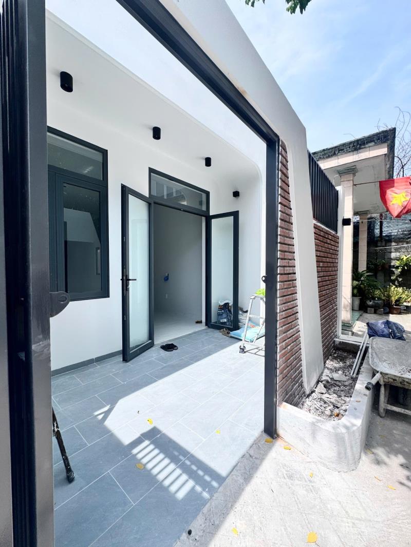  Nhà nguyên căn ngay lê văn việt 2pn 2wc rộng 100m2  - 3