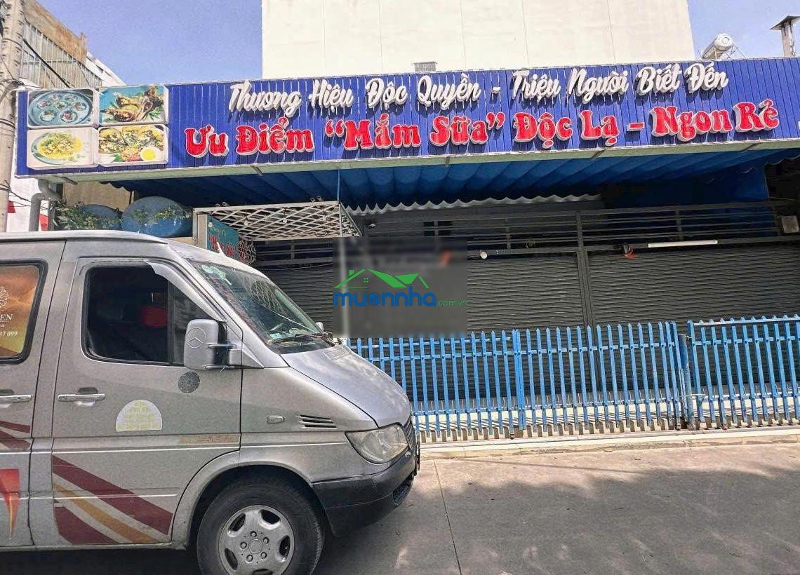 Ngay chợ bà chiểu doanh thu 4,2 tỷ/năm góc 3 mặt tiền hẻm xe tải