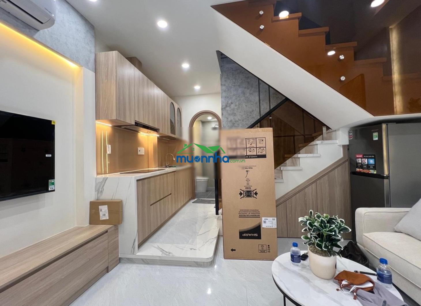 Q1, trần nhật duật, 30m2, 2 tầng, 3pn, giá 5.99 tỷ, 20 mét ra đường chính. - 3
