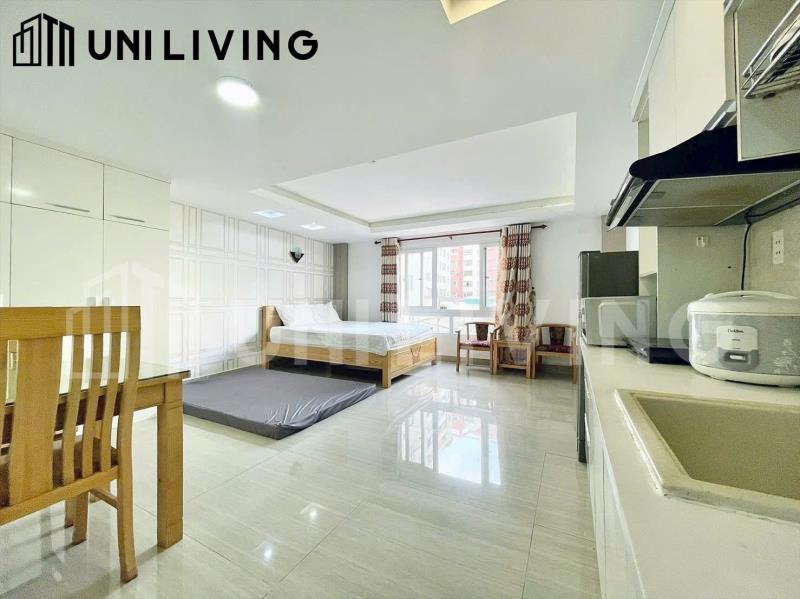 Căn hộ studio full nội thất diện tích lớn ngay ngã tư hàng xanh