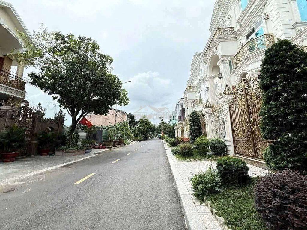 Lô đất đẹp 10m x 18m. 180m2. khu biệt thự phú nhuận 1/ lê thị riêng - 2