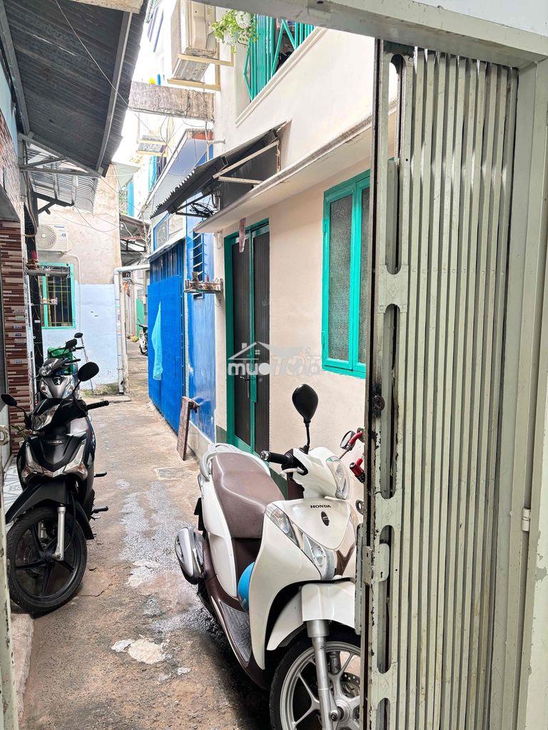 Nhà chính chủ điện nước chính hẽm yên tĩnh nhà cao lỗ f4q8