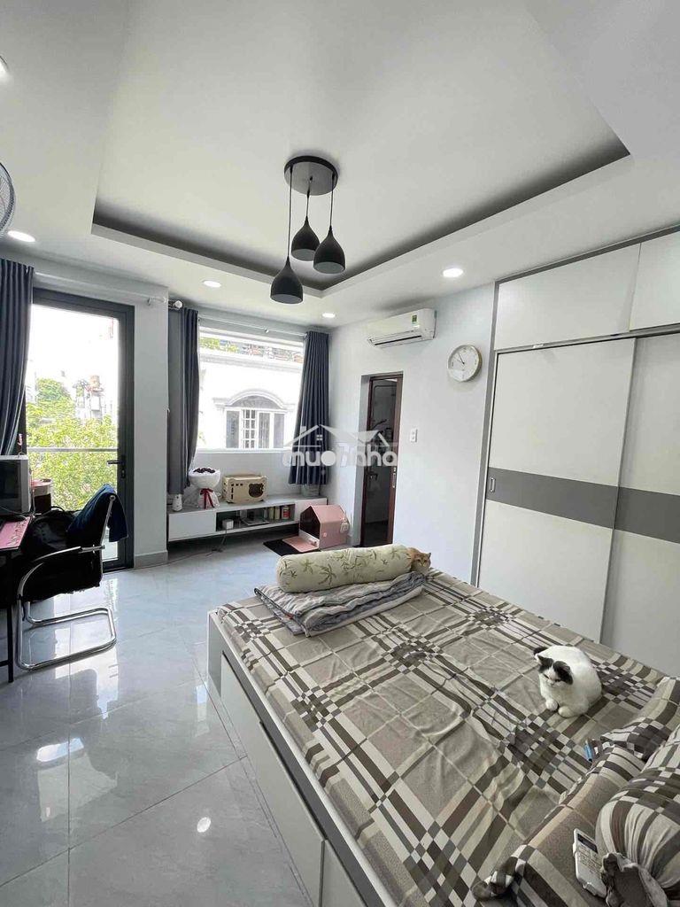 Gần sân bay , dt 5x14 nở hậu 3 tầng , xe hơi đậu nhà , nhỉnh 5 tỷ - 3