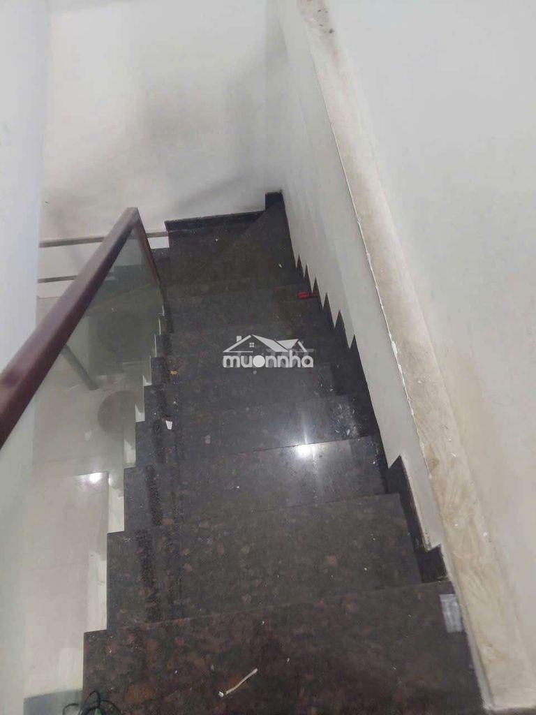 Cho thuê nhà hẻm xe tải nguyễn hữu tiến 4x17m 1 lầu 3pn sơn sửa mới - 4