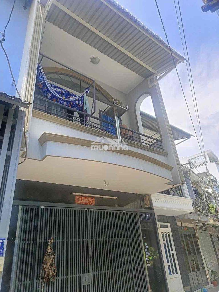 4x9, nhà có 1 lầu đường chiến lược, giáp tên lửa