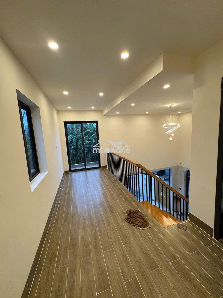 Bán nhà mới lô góc 2 mặt tiền 2 tỷ 390tr xã long hải , full nội thất - 2