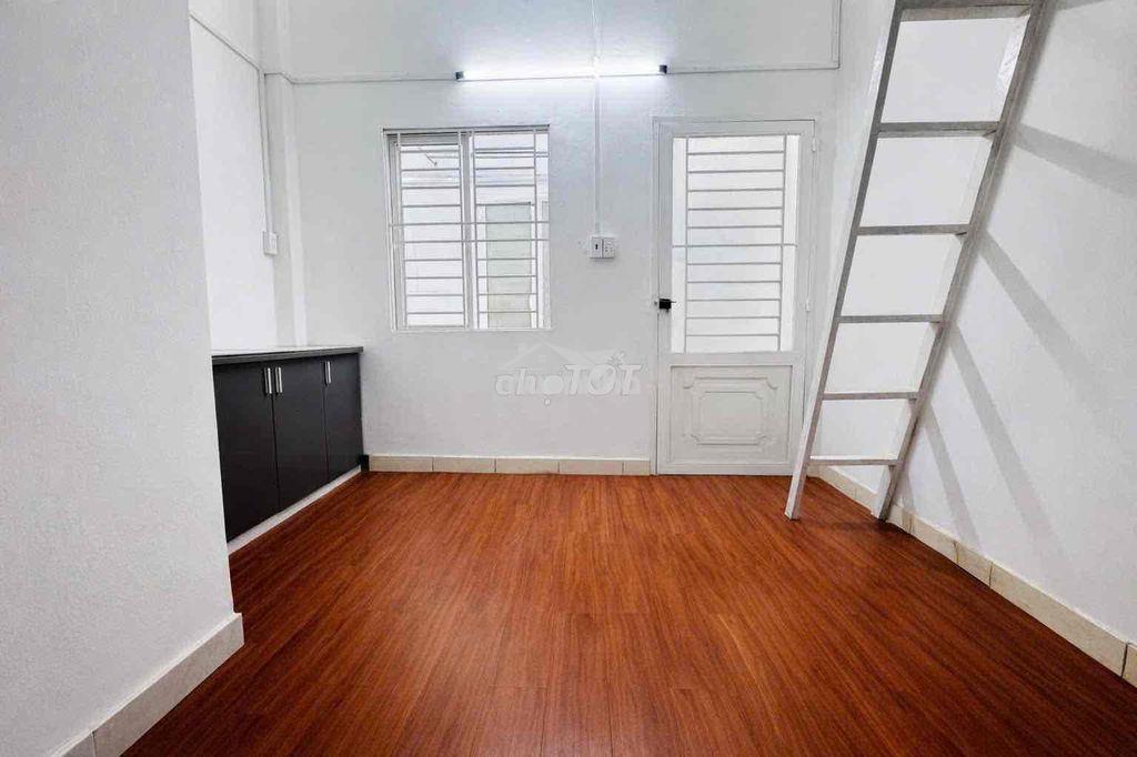 Trọ trệt giá rẻ - sẵn máy lạnh - gác cao - ngay ngã tư bốn xã & đh hiu - 2