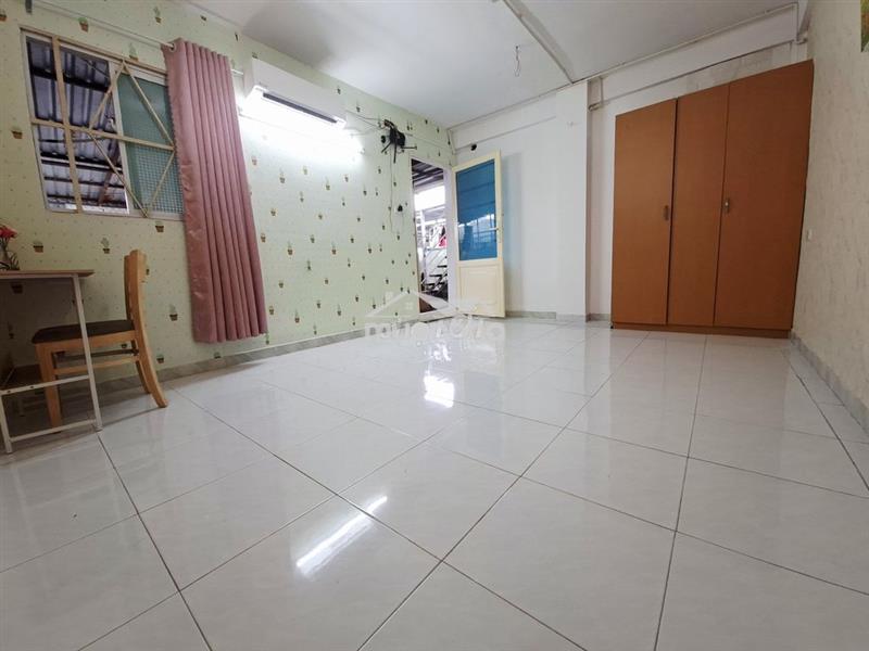 Cho thuê phòng trọ nhà vs và bếp tách riêng, phòng rộng giá 4.5tr